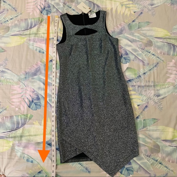 VERO MODA Shimmery Black Dress in Size-XS - Picture 10 of 13